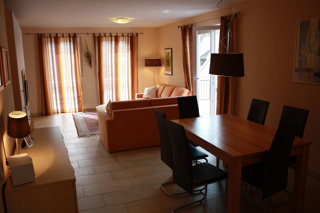 Ferienhaus Trimmisch เอดิเกอร์-เอลเลอร์ ภายนอก รูปภาพ
